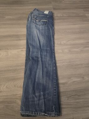 Helix Men's Washed Blue Relaxed Jeans